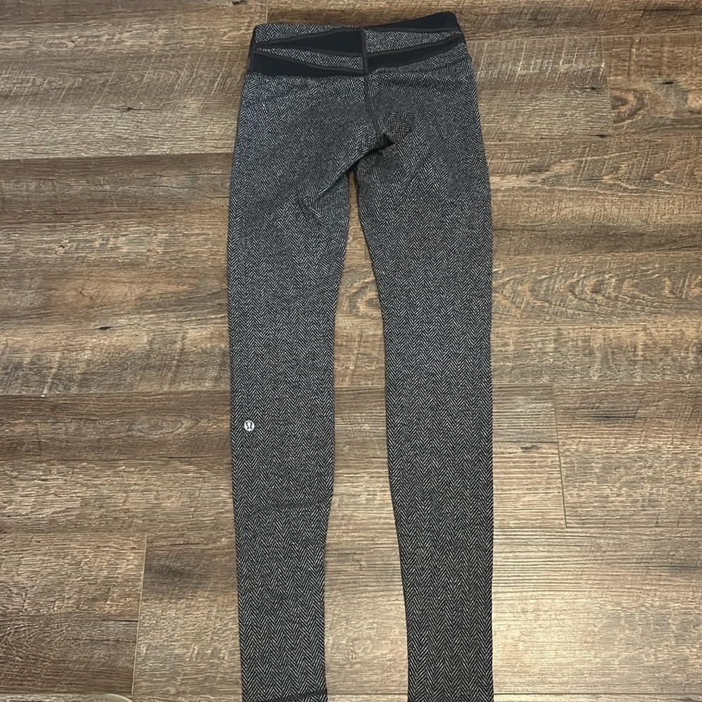 Lululemon Leggings - Picture 4 of 5